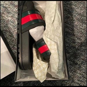Gucci men slides